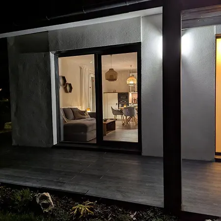 Haz A Hold Utcaban Holiday home *