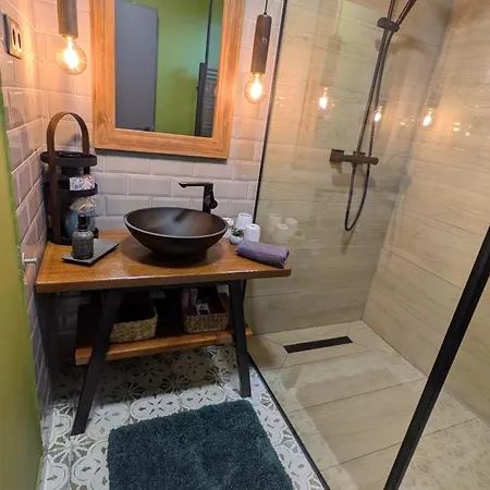 Haz A Hold Utcaban Holiday home Kehidakustany