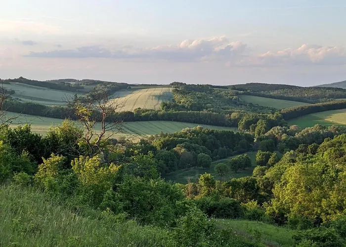 Haz A Hold Utcaban Σπίτι διακοπών Kehidakustány