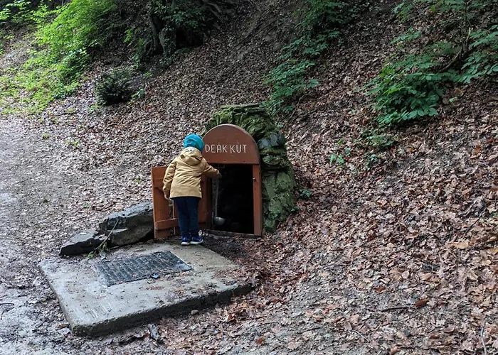 Haz A Hold Utcaban Ferienhaus *