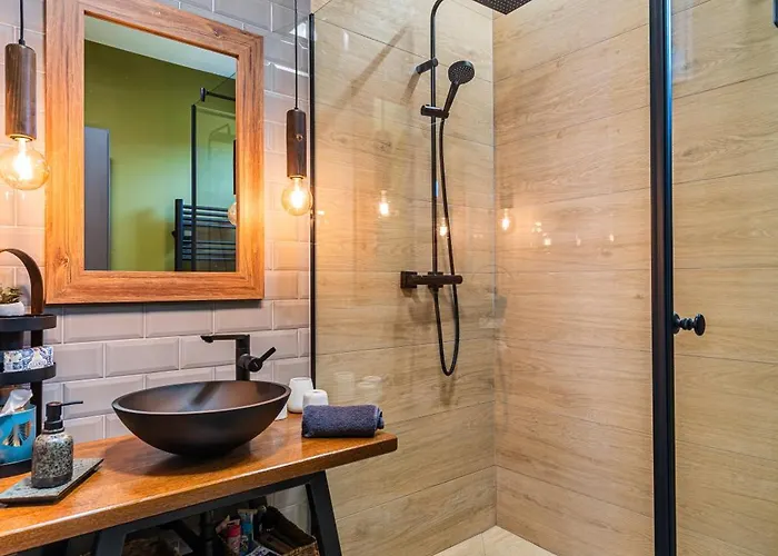 Ferienhaus Haz A Hold Utcaban *