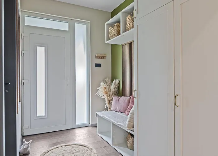 Ferienhaus Haz A Hold Utcaban *