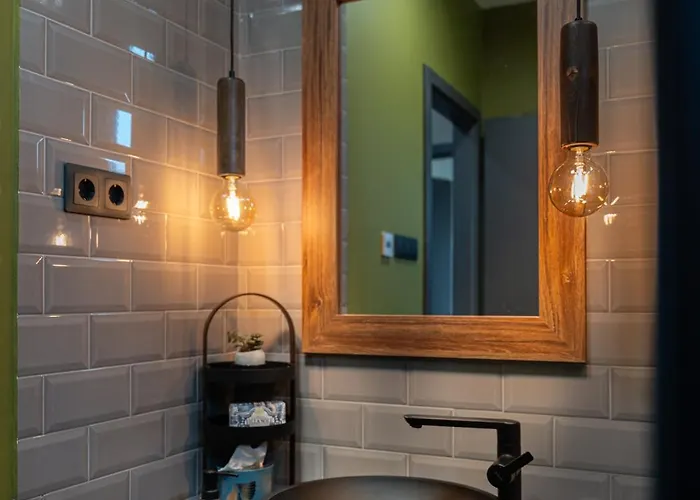 Haz A Hold Utcaban Kehidakustány