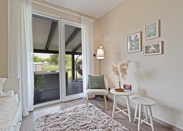 Haz A Hold Utcaban Σπίτι διακοπών Kehidakustány